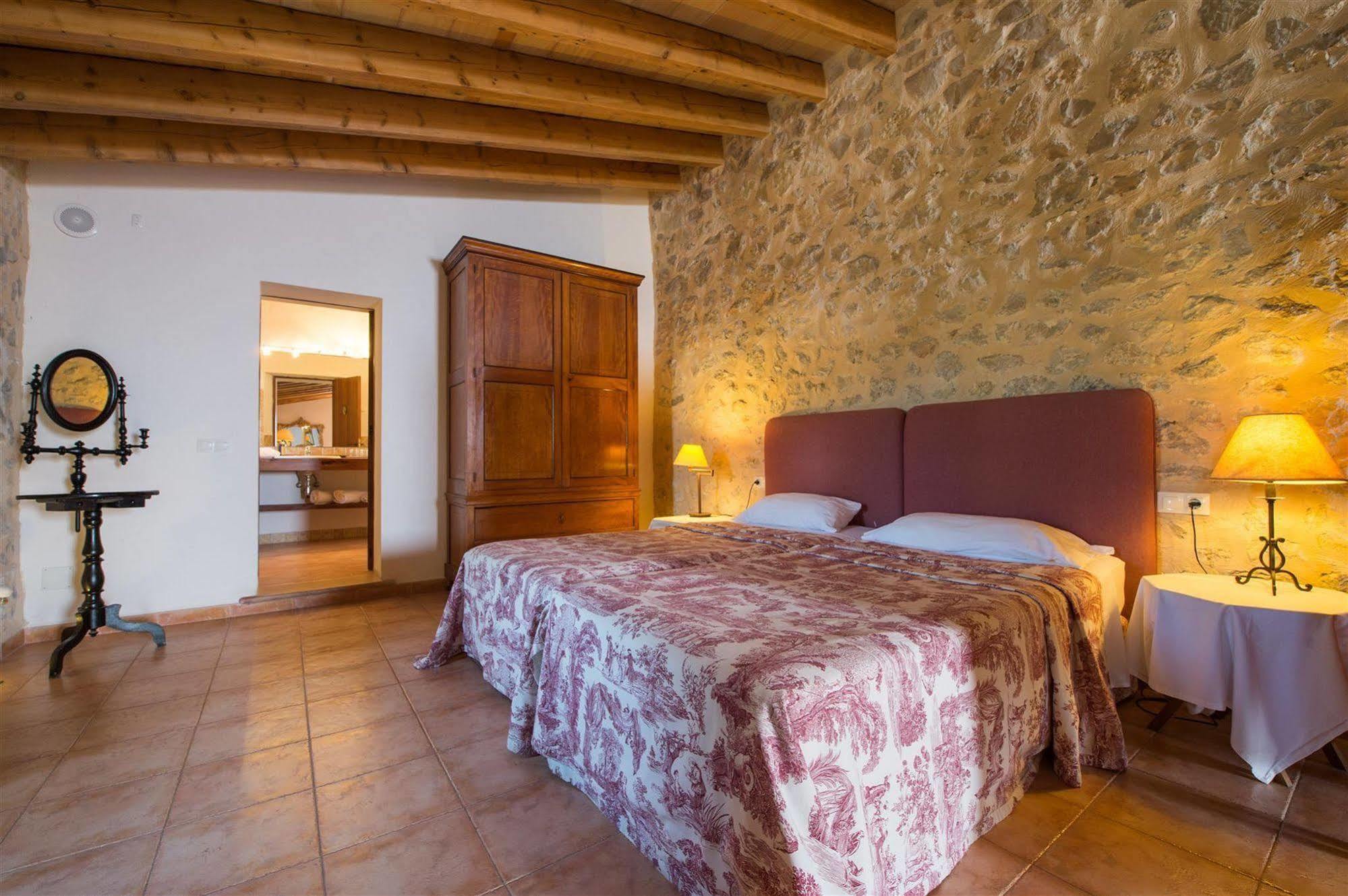 Hotel Rural Can Feliu Porreres Bagian luar foto