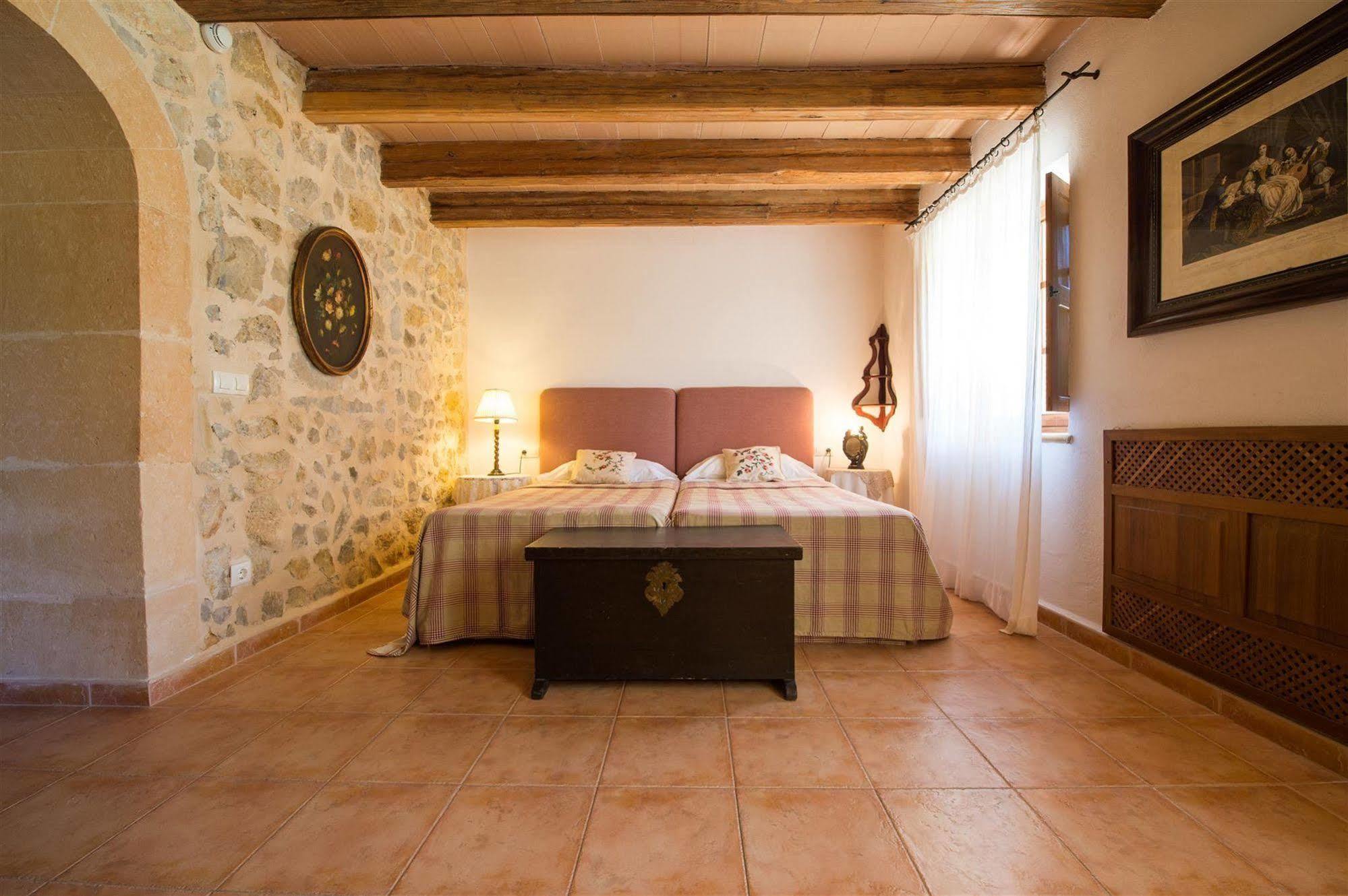 Hotel Rural Can Feliu Porreres Bagian luar foto