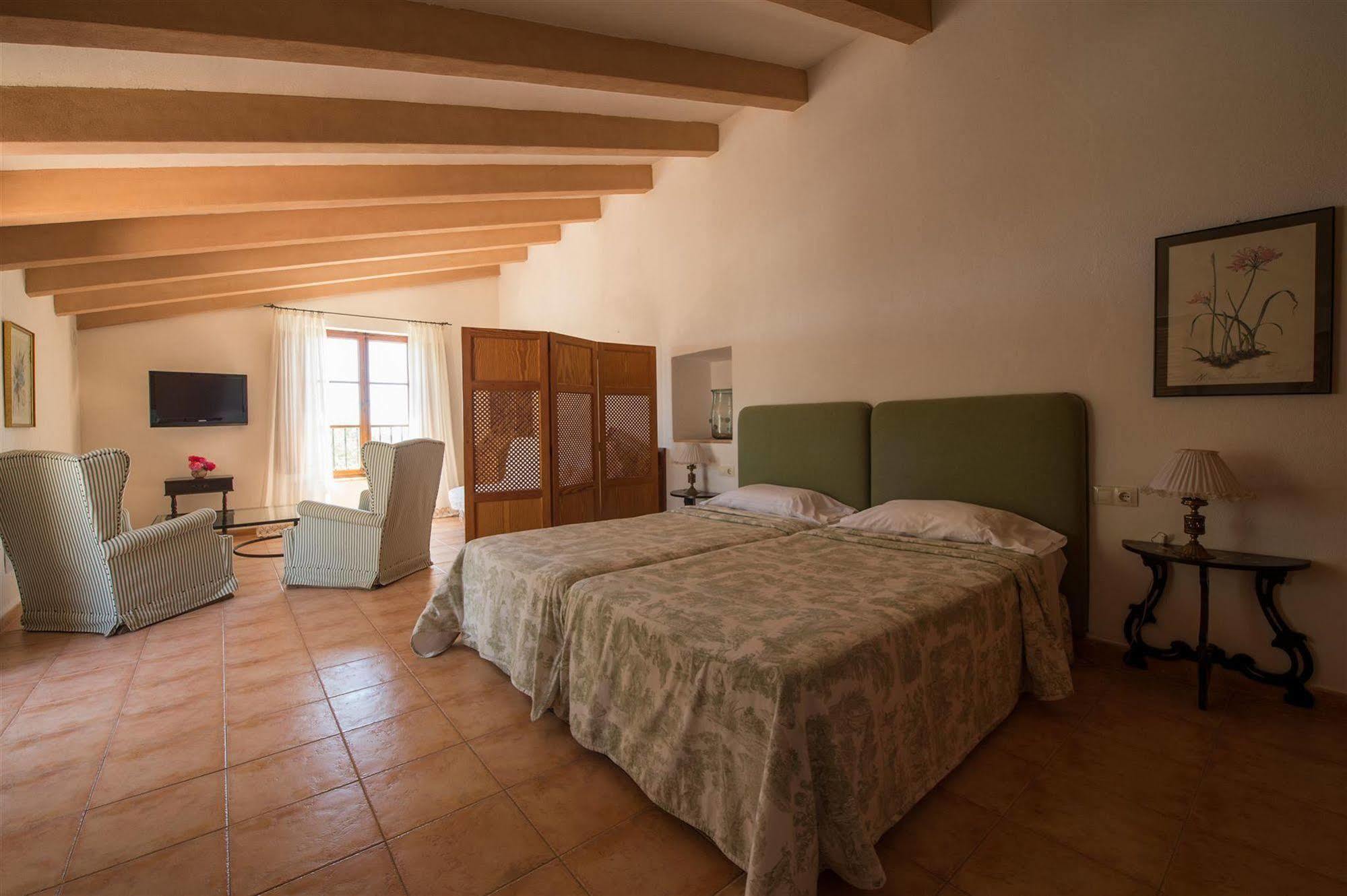 Hotel Rural Can Feliu Porreres Bagian luar foto